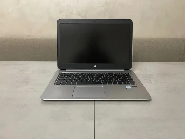 Ультрабук Б-клас HP EliteBook Folio 1040 G3 / 14" (1920x1080) TN / Intel Core i7-6600U (2 (4) ядра по 2.6 - 3.4 GHz) / 8 GB DDR4 / 512 GB SSD M.2 / Intel HD Graphics 520 / WebCam / HDMI б/в - зображення 5