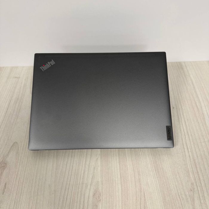 Ультрабук Lenovo ThinkPad T14s Gen 3 / 14" (1920x1200) IPS Touch / Intel Core i7-1265U (10 (12) ядер по 1.8 - 4.8 GHz) / 16 GB DDR5 / 256 GB SSD NVMe / Intel Iris Xe Graphics / WebCam б/в - зображення 3