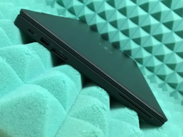 Ноутбук Б-клас Dell Latitude 5580 / 15.6" (1920x1080) IPS / Intel Core i5-6440HQ (4 ядра по 2.6 - 3.5 GHz) / 8 GB DDR4 / 256 GB SSD / Intel HD Graphics 530 / Fingerprint / HDMI / Windows 10 б/в - зображення 7