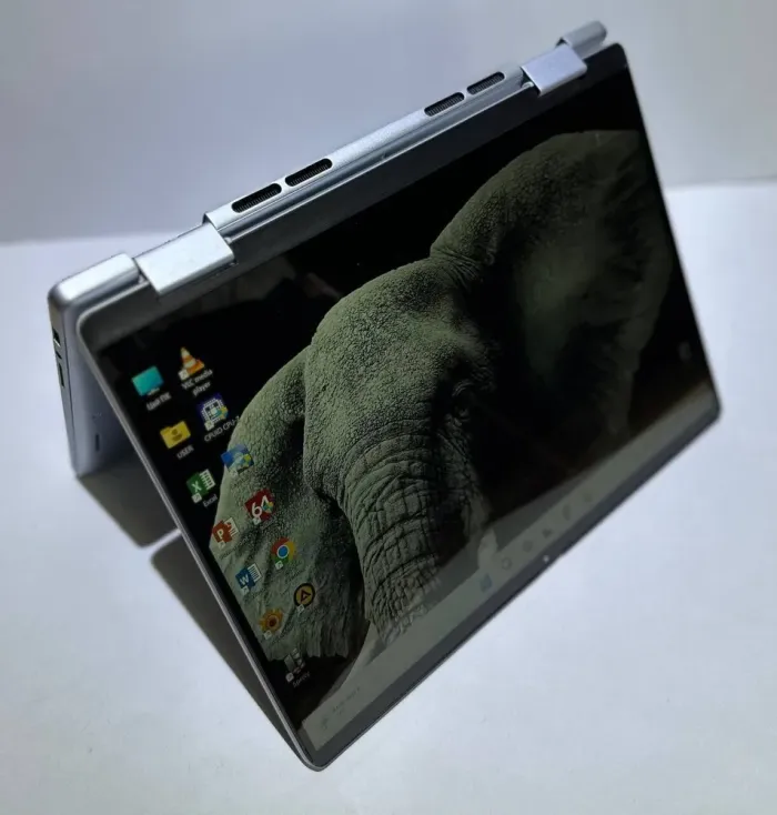 Ультрабук-трансформер Б-клас Dell Inspiron 7440 2in1 / 14" (1920x1080) IPS Touch / Intel Core 3 100U (6 (8) ядер по 1.2 - 4.7 GHz) / 8 GB DDR5 / 512 GB SSD / Intel Graphics Xe / WebCam б/в - зображення 3