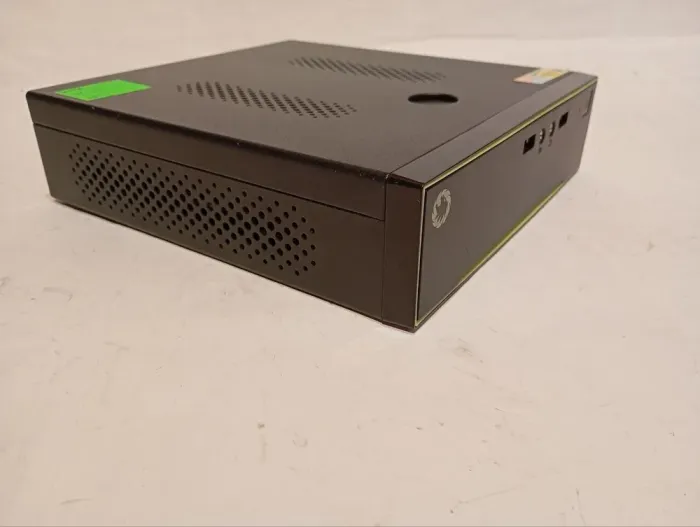 ПК GameMax M200 SFF / Intel Celeron J3455 (4 ядра по 1.5 - 2.3 GHz) / 8 GB DDR3 / 120 GB SSD / Intel HD Graphics 500 б/в - зображення 3