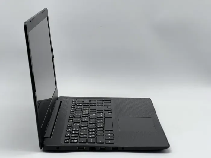 Ноутбук Б-клас Dell Latitude 3584 / 15.6" (1920x1080) TN / Intel Core i3-7020U (2 (4) ядра по 2.3 GHz) / 8 GB DDR4 / 120 GB SSD / Intel HD Graphics 620 / WebCam б/в - зображення 3