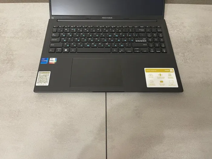 Ноутбук Asus VivoBook F1605ZA-WS74 / 16" (1920x1080) IPS / Intel Core i7-1255U (10 (12) ядер по 3.5 - 4.7 GHz) / 24 GB DDR4 / 1000 GB SSD M.2 / Intel Iris Xe Graphics / WebCam б/в - зображення 4