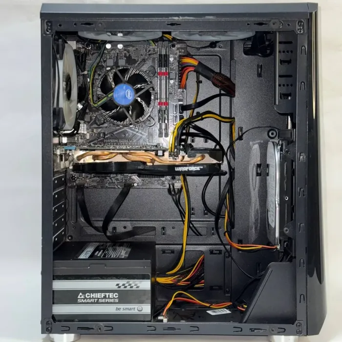 Комп'ютер 1stPlayer Black з вікном Tower / Intel Core i3-10100F (4 (8) ядра по 3.6 - 4.3 ГГц) / 16 ГБ DDR4 / 240 ГБ SSD + 500 ГБ HDD / nVidia GeForce GTX 660, 2 ГБ GDDR5, 192-bit / 400 Вт б/в - зображення 5