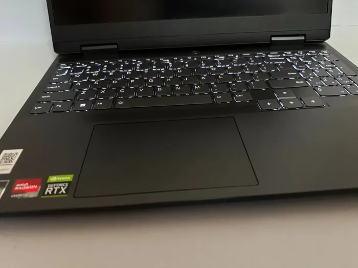 Ігровий ноутбук Lenovo Legion 5 / 15.6" (1920x1080) IPS / AMD Ryzen 5 6600H (6 (12) ядер по 3.3 - 4.5 GHz) / 16 GB DDR4 / 512 GB SSD / nVidia GeForce RTX 3050Ti, 4 GB GDDR6, 128-bit / WebCam б/в - зображення 6