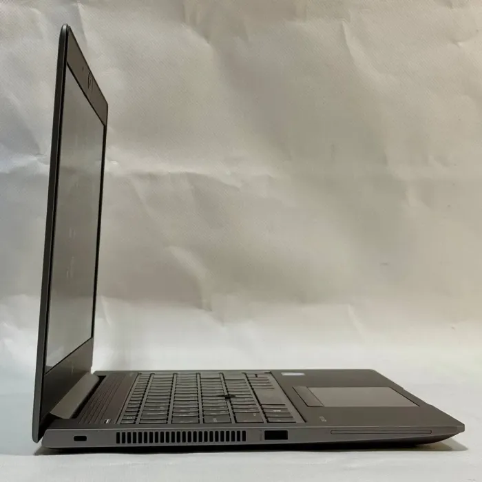 Мобільна робоча станція HP ZBook 14u G5 / 14" (1920x1080) IPS / Intel Core i7-8565U (4 (8) ядра по 1.8 - 4.6 GHz) / 16 GB DDR4 / 512 GB SSD / Intel UHD Graphics / WebCam / Windows 10 Pro б/в - зображення 5