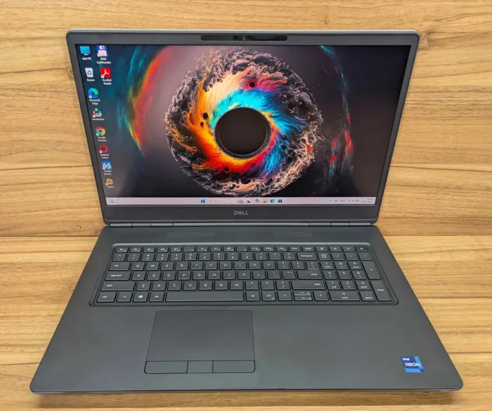 Мобільна робоча станція Dell Precision 7760 / 17.3" (3840x2160) IPS / Intel Xeon W-11855M (6 (12) ядер по 3.2 - 4.9 GHz) / 32 GB DDR4 / 1000 GB SSD / nVidia RTX A4000, 8 GB GDDR6, 256-bit / WebCam / Windows 11 б/в - зображення 2