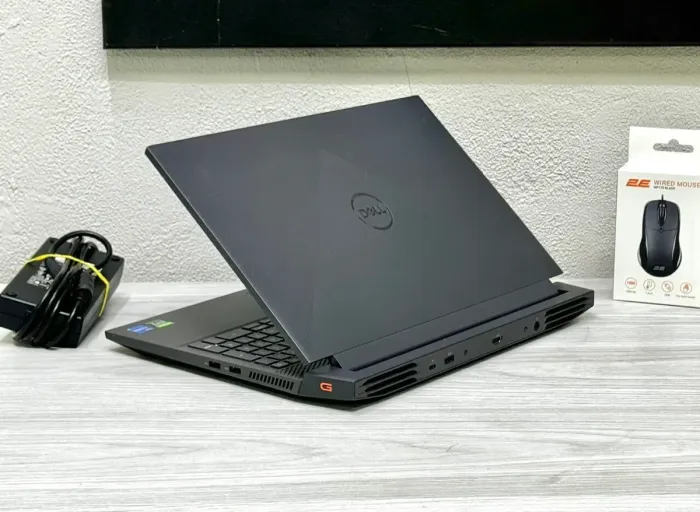 Ігровий ноутбук Dell G15 5511 / 15.6" (1920x1080) IPS / Intel Core i5-11260H (6 (12) ядер по 2.6 - 4.4 GHz) / 16 GB DDR4 / 512 GB SSD M.2 / nVidia GeForce RTX 3050, 4 GB GDDR6, 128-bit / WebCam / Win 11 Home б/в - зображення 6