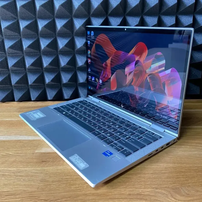 Ультрабук-трансформер HP EliteBook x360 830 G8 / 13.3" (1920x1080) IPS Touch / Intel Core i5-1135G7 (4 (8) ядра по 4.2 GHz) / 8 GB DDR4 / 256 GB SSD / Intel Iris Xe Graphics / WebCam б/в - зображення 7