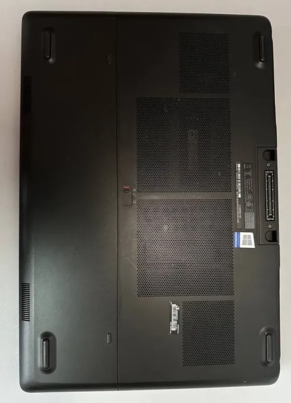 Мобільна робоча станція Dell Precision 7720 / 17.3" (1920x1080) IPS / Intel Core i7-7920HQ (4 (8) ядра по 3.1 - 4.1 GHz) / 16 GB DDR4 / 256 GB SSD + 500 GB HDD / nVidia Quadro P3000, 6 GB GDDR5, 192-bit / WebCam б/в - зображення 5