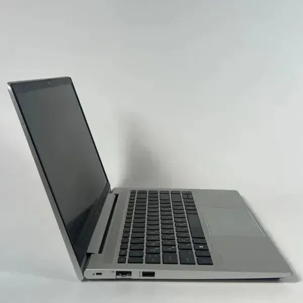 Ультрабук Б-клас HP ProBook 445 G8 / 14" (1920x1080) IPS / AMD Ryzen 5 5600U (6 (12) ядер по 2.3 - 4.2 GHz) / 16 GB DDR4 / 512 GB SSD / AMD Radeon Vega 7 Graphics / HDMI / Fingerprint / WebCam б/в - зображення 4