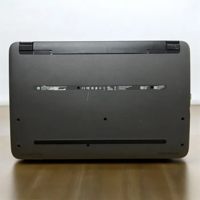 Ноутбук Б-клас HP 250 G5 / 15.6" (1366x768) TN / Intel Core i5-7200U (2 (4) ядра по 2.5 - 3.1 GHz) / 8 GB DDR4 / 500 GB HDD / Intel HD Graphics 620 / WebCam б/в - зображення 7