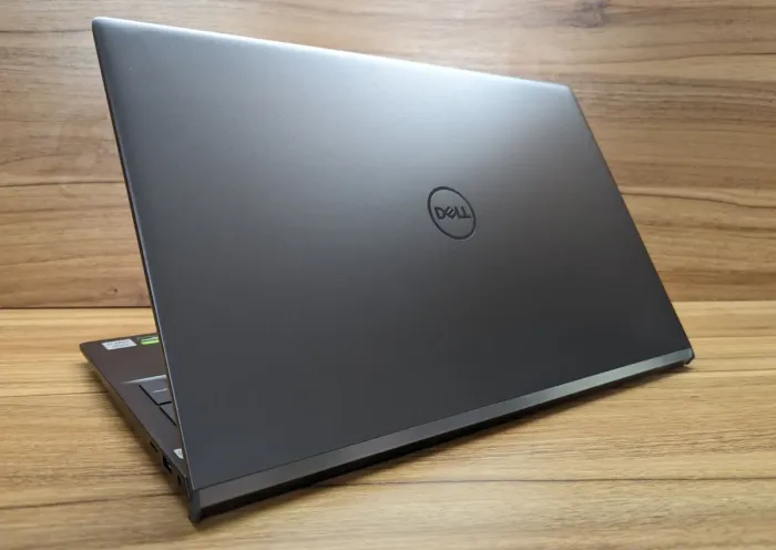 Ігровий ноутбук Dell Vostro 7500 / 15.6" (1920x1080) IPS / Intel Core i7-10750H (6 (12) ядер по 2.6 - 5.0 GHz) / 16 GB DDR4 / 512 GB SSD / nVidia GeForce GTX 1650 Ti, 4 GB GDDR6, 128-bit / WebCam / Fingerprint / Windows 10 б/в - зображення 7