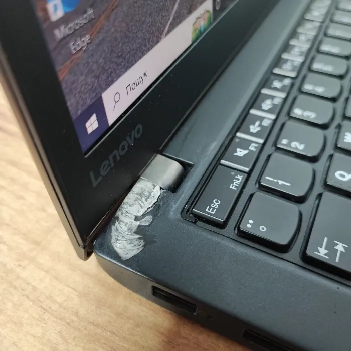 Ультрабук Б-клас Lenovo ThinkPad T470s / 14" (1920x1080) TN / Intel Core i5-7300U (2 (4) ядра по 2.6 - 3.5 GHz) / 24 GB DDR4 / 256 GB SSD / Intel HD Graphics 620 / WebCam б/в - зображення 4