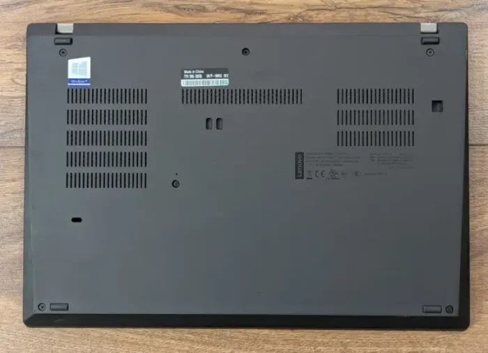 Ультрабук Lenovo ThinkPad T490 / 14" (1920x1080) IPS / Intel Core i5-8365U (4 (8) ядра по 1.6 - 4.1 GHz) / 16 GB DDR4 / 256 GB SSD / Intel UHD Graphics 630 / WebCam / Win 10 Pro б/в - зображення 7