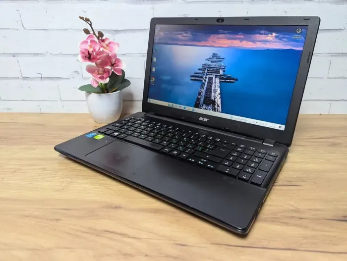 Ноутбук Acer Aspire E5-572G / 15.6" (1366x768) TN / Intel Core i5-4210M (2 (4) ядра по 2.6 - 3.2 GHz) / 16 GB DDR3 / 128 GB SSD / nVidia GeForce 840M, 2 GB GDDR3, 64-bit / WebCam / DVD-ROM б/в - зображення 6