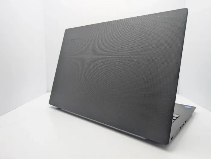 Ноутбук Lenovo V130-15IGM / 15.6" (1366x768) TN / Intel Celeron N4000 (2 ядра по 1.1 - 2.6 GHz) / 8 GB DDR4 / 120 GB SSD / Intel UHD Graphics 600 / WebCam / DVD-ROM б/в - зображення 8