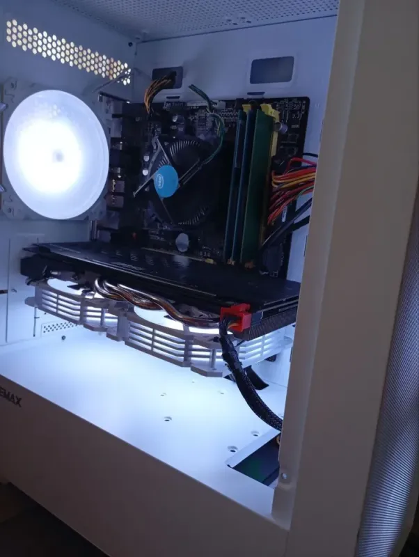 Ігровий ПК Asus Q87M-E Tower / Intel Xeon E3-1241 v3 (4 (8) ядра по 3.5 - 3.9 GHz) / 16 GB DDR3 / 256 GB SSD + 1000 GB HDD / AMD Radeon RX 580 Gaming X, 8 GB GDDR5, 256-bit / 600W б/в - зображення 12