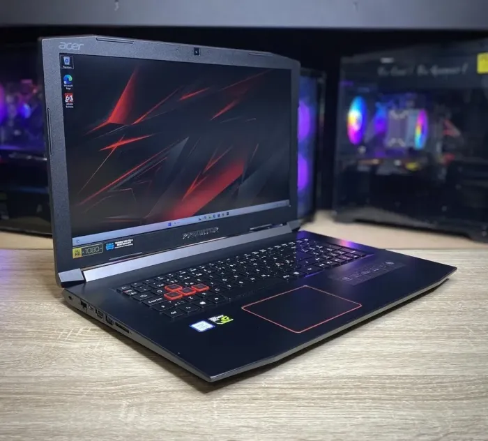 Ігровий ноутбук Acer Predator Helios 300 PH317-52 / 17.3" (1920x1080) IPS / Intel Core i7-8750H (6 (12) ядер по 2.2 - 4.1 GHz) / 8 GB DDR4 / 512 GB SSD / nVidia GeForce GTX 1050 Ti, 4 GB GDDR5, 128-bit / WebCam б/в - зображення 4