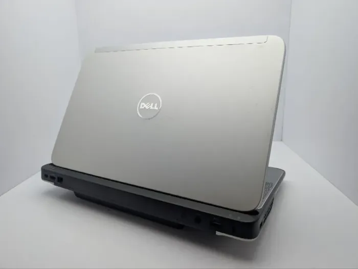 Ноутбук Dell XPS L502X / 15.6" (1366x768) TN / Intel Core i7-2670QM (4 (8) ядра по 2.2 - 3.1 GHz) / 8 GB DDR3 / 1000 GB HDD / nVidia GeForce GT 540M, 2 GB GDDR3, 128-bit / WebCam / DVD-ROM б/в - зображення 8