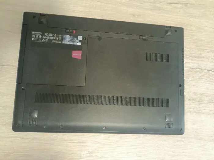 Ноутбук Б-клас Lenovo G50 / 15.6" (1366x768) TN / AMD A6-6310 (4 ядра по 1.8 - 2.4 GHz) / 6 GB DDR3 / 500 GB HDD / AMD Radeon R4 Graphics / WebCam / VGA б/в - зображення 7