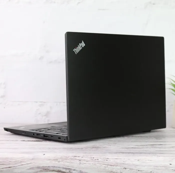 Ультрабук Lenovo ThinkPad L390 / 13.3" (1920x1080) IPS / Intel Core i7-8565U (4 (8) ядра по 1.8 - 4.6 GHz) / 16 GB DDR4 / 256 GB SSD M.2 / Intel UHD Graphics / WebCam б/в - зображення 6