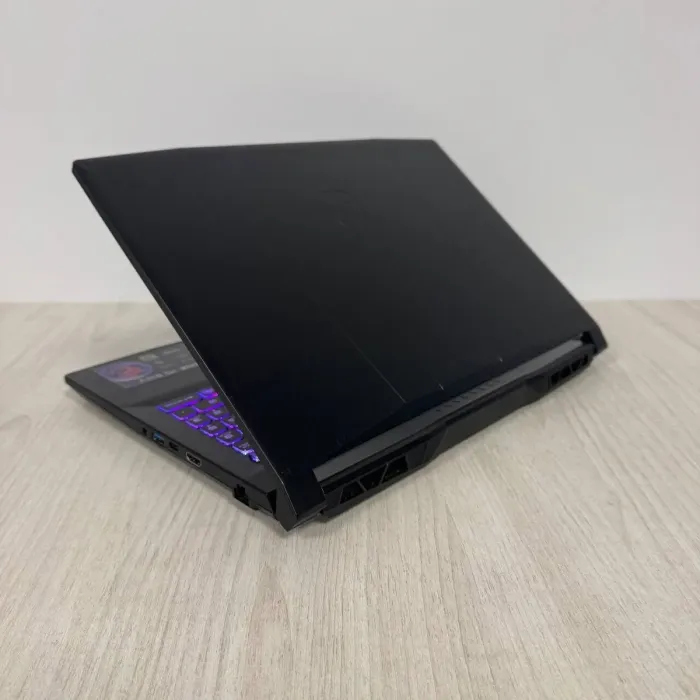 Ігровий ноутбук Б-класу MSI Katana 15 B12VFK / 15,6" (1920x1080) IPS / Intel Core i7-12650H (10 (16) ядер по 2,3 - 4,7 ГГц) / 16 ГБ DDR5 / 1000 ГБ SSD M.2 / nVidia GeForce RTX 4060, 8 ГБ GDDR6, 128-біт / Веб-камера / HDMI б/в - зображення 7