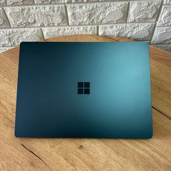 Ультрабук Б-клас Microsoft Surface Laptop 3 Blue / 13.5" (2256x1504) IPS Touch / Intel Core i5-1035G7 (4 (8) ядра по 1.2 - 3.7 GHz) / 8 GB DDR4 / 256 GB SSD / Intel Iris Plus Graphics / WebCam б/в - зображення 3