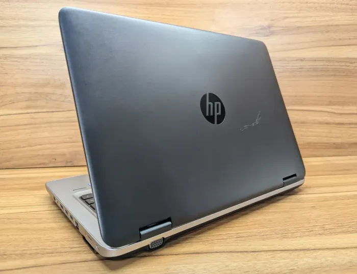 Ноутбук Б-клас HP ProBook 640 G2 / 14" (1920x1080) IPS / Intel Core i7-6600U (2 (4) ядра по 2.6 - 3.4 GHz) / 8 GB DDR4 / 256 GB SSD / Intel HD Graphics 520 / WebCam / Fingerprint / Windows 10 б/в - зображення 3