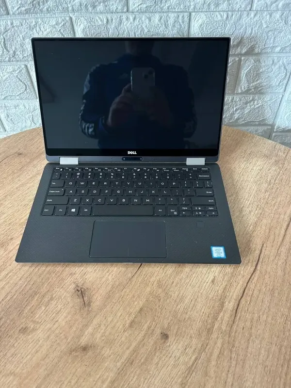 Ультрабук-трансформер Б-клас Dell XPS 13 9365 x360 / 13.3" (1920x1080) IPS Touch / Intel Core i5-7Y57 (2 (4) ядра по 1.2 - 3.3 GHz) / 8 GB DDR3 / 256 GB SSD M.2 / Intel HD Graphics 615 / WebCam / mini DisplayPort б/в - зображення 6