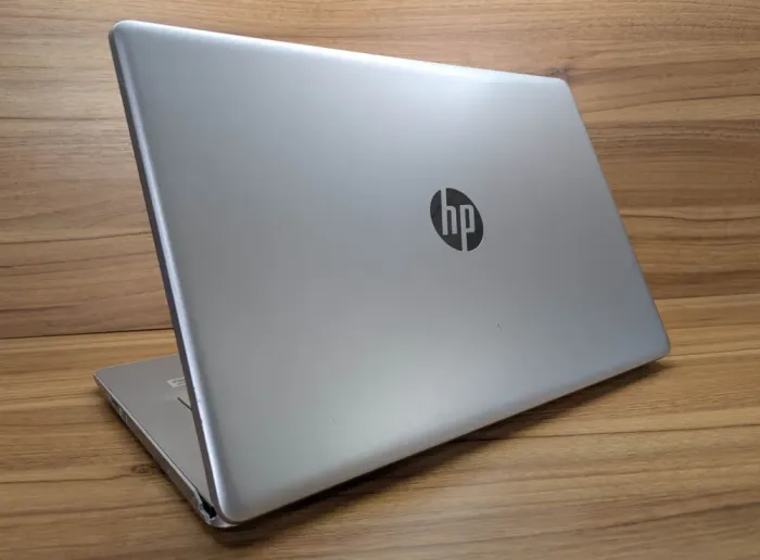 Ноутбук Б-клас HP 17-bya3672cl / 17.3" (1600x900) TN / Intel Core i5-1035G1 (4 (8) ядра по 1.0 - 3.6 GHz) / 16 GB DDR4 / 480 GB SSD / Intel UHD Graphics / WebCam / Windows 10 б/в - зображення 8