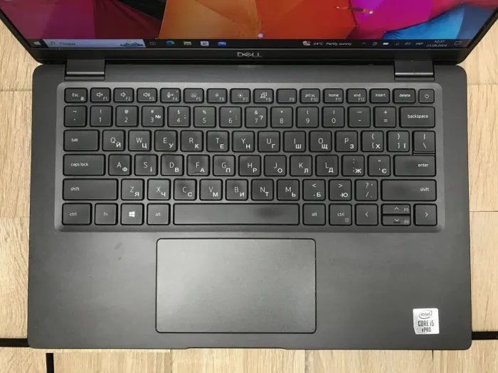 Ультрабук Б-клас Dell Latitude 7410 / 14" (1920x1080) IPS Touch / Intel Core i7-10610U (4 (8) ядра по 1.8 - 4.9 GHz) / 16 GB DDR4 / 256 GB SSD M.2 / Intel UHD Graphics / WebCam / Windows 10 б/в - зображення 4