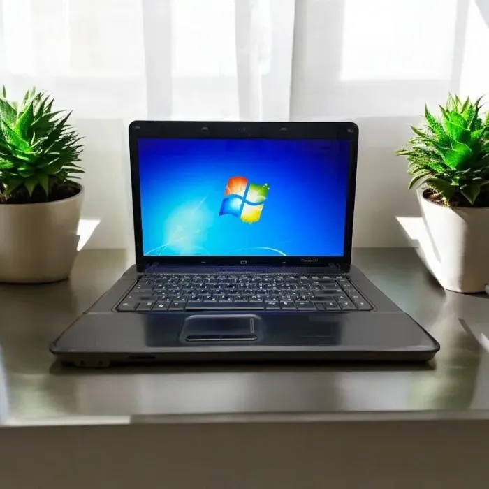 Ноутбук Б-клас HP Compaq 610 / 15.6" (1366x768) TN / Intel Core 2 Duo T5870 (2 ядра по 2.0 GHz) / 2 GB DDR2 / 120 GB SSD / Intel GMA X3100 Graphics / WebCam / АКБ не тримає б/в - зображення 7