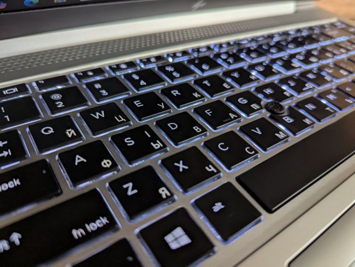 Ультрабук HP EliteBook 840 G6 / 14" (1920x1080) IPS / Intel Core i5-8265U (4 (8) ядра по 1.6 - 3.9 GHz) / 16 GB DDR4 / 512 GB SSD / Intel UHD Graphics 620 / TouchID / WebCam / Windows 10 б/в - зображення 6