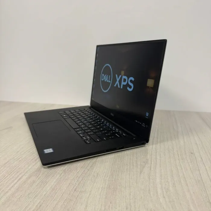 Ігровий ноутбук Dell XPS 9560 / 15,6" (1920x1080) IPS / Intel Core i7-7700HQ (4 (8) ядра по 2,8 - 3,8 ГГц) / 16 ГБ DDR4 / 256 ГБ SSD / nVidia Geforce GTX 1050, 4 ГБ GDDR5, 128-біт / HDMI б/в - зображення 6