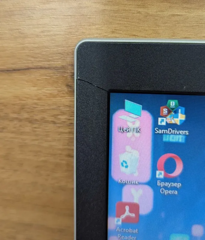 Ноутбук Б-клас Lenovo IdeaPad 330-151KB / 15.6" (1366x768) TN / Intel Core i3-8130U (2 (4) ядра по 2.2 - 3.4 GHz) / 8 GB DDR4 / 256 GB SSD / Intel UHD Graphics 620 / WebCam / Windows 10 б/в - зображення 3