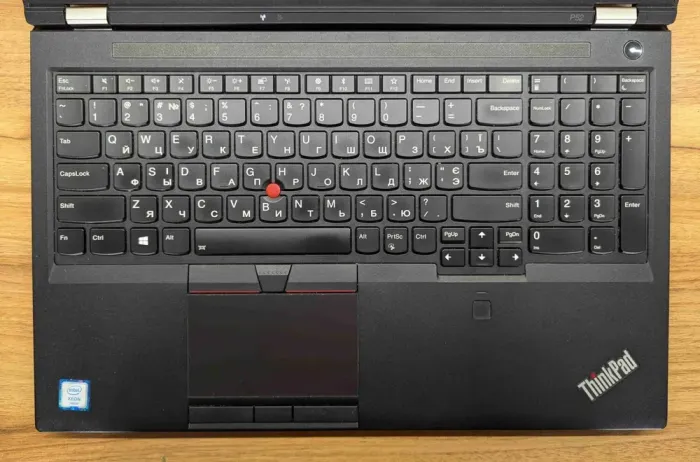 Мобільна робоча станція Lenovo ThinkPad P52 / 15.6" (1920x1080) IPS / Intel Xeon E-2176M (6 (12) ядер по 2.7 - 4.4 GHz) / 32 GB DDR4 / 512 GB SSD / nVidia Quadro P2000, 4 GB GDDR5, 128-bit / WebCam / TouchID / Windows 10 б/в - зображення 3