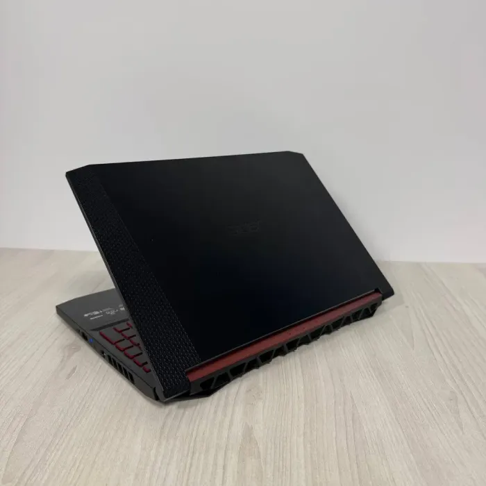 Ігровий ноутбук Б-класу Acer Nitro 5 AN515-43 / 15.6" (1920x1080) IPS / AMD Ryzen 5 3550H (4 (8) ядра по 2.1 - 3.7 GHz) / 16 GB DDR4 / 256 GB SSD NVMe + 1000 GB HDD / nVidia GeForce GTX 1650, 4 GB GDDR6, 128-bit / WebCam б/в - зображення 5