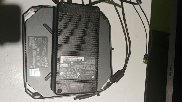 Неттоп HP Z2 Mini G3 USFF / Intel Core i5-6600 (4 ядра по 3.3 - 3.9 GHz) / 16 GB DDR4 / 256 GB SSD / nVidia Quadro M620, 2 GB GDDR5, 128-bit / WiFi б/в - зображення 4