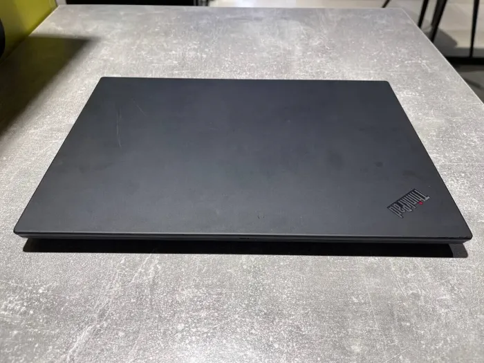 Ультрабук Lenovo ThinkPad T490 / 14" (1920x1080) IPS / Intel Core i5-8250U (4 (8) ядра по 1.6 - 3.4 GHz) / 8 GB DDR4 / 480 GB SSD / Intel UHD Graphics 620 / WebCam / 3G б/в - зображення 5