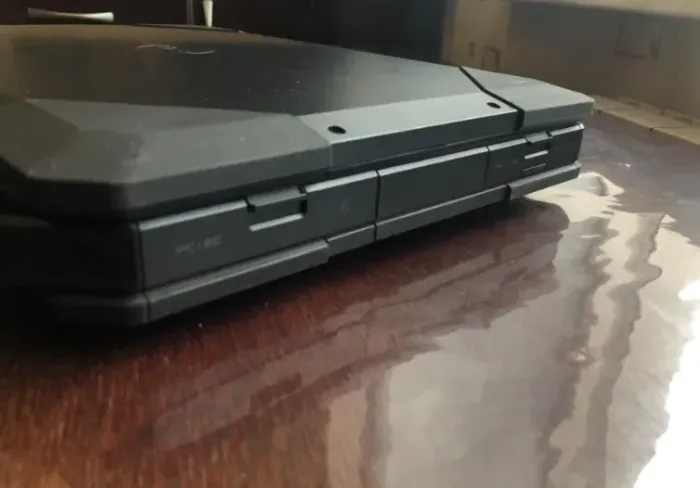 Захищений ноутбук Dell Latitude Rugged 5404 / 14" (1920x1080) IPS / Intel Core i7-6600U (2 (4) ядра по 2.6 - 3.4 GHz) / 16 GB DDR3 / 256 GB SSD / Intel HD Graphics 520 / WebCam б/в - зображення 8