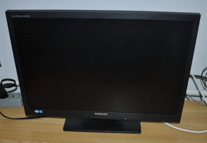 Монітор Б-клас Samsung SyncMaster S22A450BW/22" (1680x1050) TN/VGA, DVI/VESA 100x100 + Кабелі (VGA або DVI на вибір), блок живлення та кабель живлення б/в - зображення 10