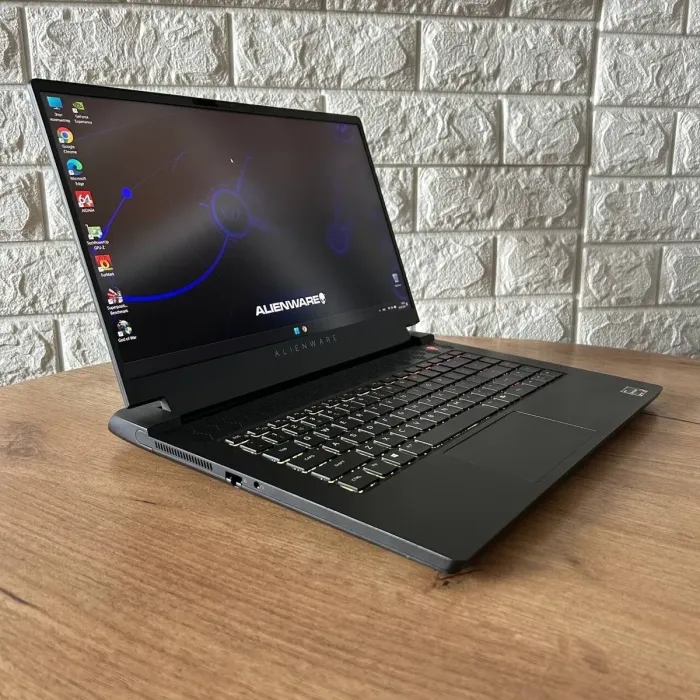 Ігровий ноутбук Dell Alienware m15 R5 / 15.6" (1920x1080) IPS / AMD Ryzen 9 5900HX (8 (16) ядер по 3.3 - 4.6 GHz) / 16 GB DDR4 / 1000 GB SSD NVMe / nVidia GeForce RTX 3070, 8 GB GDDR6, 256-bit / WebCam б/в - зображення 4