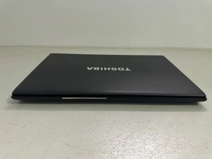Ноутбук Б-клас Toshiba Tecra R950 / 15.6" (1600x900) TN / Intel Core i5-3320M (2 (4) ядра по 2.6 - 3.3 GHz) / 8 GB DDR3 / 240 GB SSD / Intel HD Graphics 4000 / WebCam / DVD-ROM / VGA б/в - зображення 7