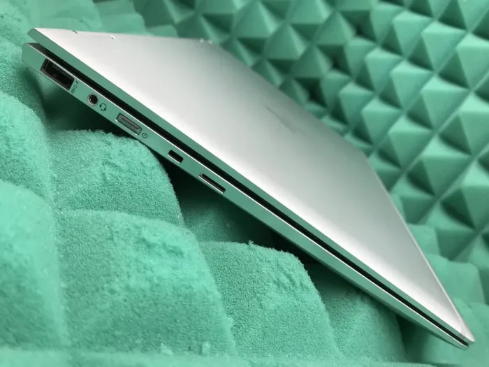 Ноутбук-трансформер Б-клас HP EliteBook x360 1040 G6 / 14" (1920x1080) IPS Touch / Intel Core i5-8365U (4 (8) ядра по 1.6 - 4.1 GHz) / 8 GB DDR4 / 256 GB SSD M.2 / Intel UHD Graphics 620 / WebCam / Fingerprint / USB 3.1 / HDMI б/в - зображення 5