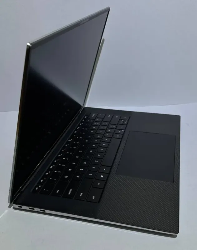 Мобільна робоча станція Б-класу Dell Precision 5550 / 15,6" (1920x1080) IPS / Intel Core i7-10750H (6 (12) ядер по 2,6 - 5,0 ГГц) / 32 ГБ DDR4 / 256 ГБ SSD + 256 ГБ SSD / nVidia Quadro T1000, 4 ГБ GDDR5, 128-біт / WebCa б/в - зображення 4