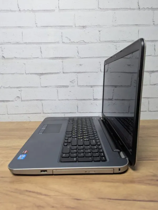 Ноутбук Б-клас Dell Inspiron 17R-5721 / 17.3" (1600x900) TN / Intel Core i5-3337U (2 (4) ядра по 1.8 - 2.7 GHz) / 16 GB DDR3 / 256 GB SSD / AMD Radeon HD 8550M, 1 GB GDDR3, 64-bit / WebCam / DVD-ROM б/в - зображення 5