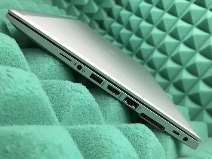 Ультрабук Б-клас HP EliteBook 840 G5 / 14" (1920x1080) IPS Touch / Intel Core i5-8350U (4 (8) ядра по 1.7 - 3.6 GHz) / 8 GB DDR4 / 256 GB SSD M.2 / Intel UHD Graphics 620 / WebCam / Fingerprint / USB 3.1 / HDMI б/в - зображення 8