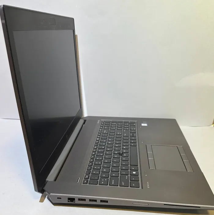 Мобільна робоча станція HP zBook 17 G5 / 17,3" (1920x1080) IPS / Intel Core i7-8850H (6 (12) ядра по 2,6 - 4,3 ГГц) / 16 ГБ DDR4 / 256 ГБ SSD + 1000 ГБ HDD / nVidia Quadro P2000, 4 ГБ GDDR5, 128-bit / NoWebCam б/в - изображение 6