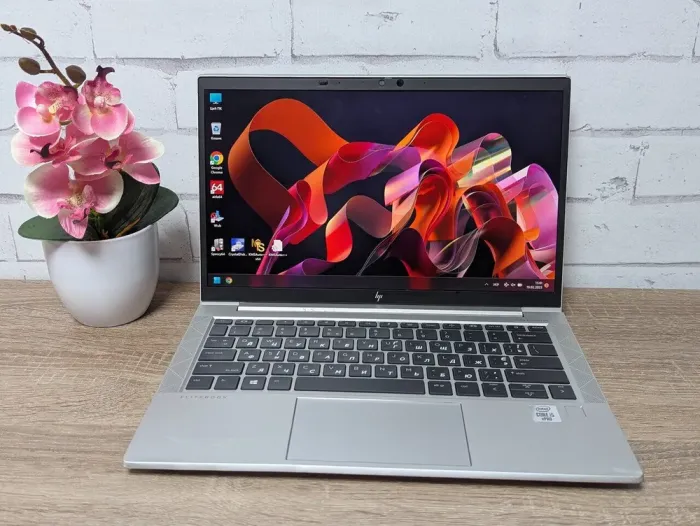 Ультрабук Б-клас HP EliteBook 830 G7 / 13.3" (1920x1080) IPS / Intel Core i5-10310U (4 (8) ядра по 1.7 - 4.4 GHz) / 16 GB DDR4 / 256 GB SSD / Intel UHD Graphics / WebCam / HDMI б/в - зображення 2